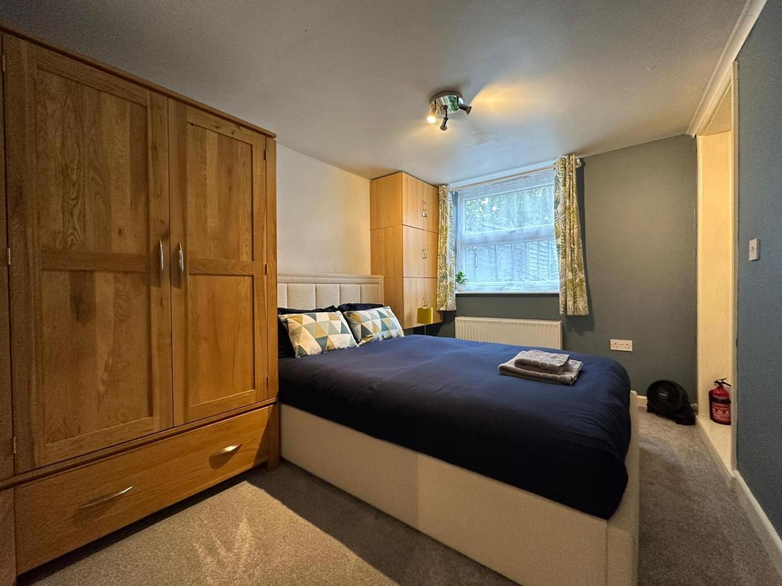 Lovely 1 Bedroom Apartment With Parking Reading Exterior photo